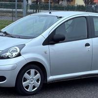 Toyota Aygo 1.0 12V VVT-i 5 porte Sol Connect