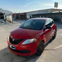 Lancia y elefantino blu 12/2018