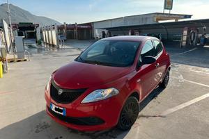 Lancia y elefantino blu 12/2018