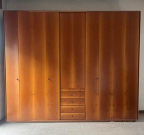Armadio in legno