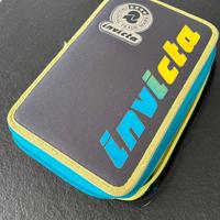 Astuccio Invicta 3 tasche con zip