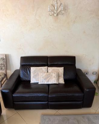 “Coppia divani Chateau d’Ax in pelle – uno relax.