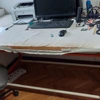 Tavolo per bricolage e disegno