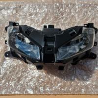 Faro anteriore Tmax 560