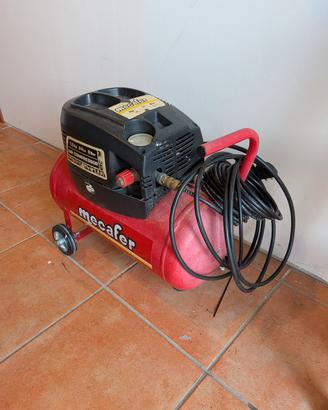 compressore mecafer 1,5hp 8bar 24litri