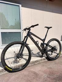 TREK SLASH 9.8 - TG. XL - CARBON 2019