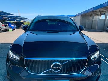 Volvo XC 40 T3 163 cv