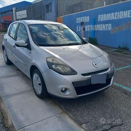 Clio 1.1 Benzina GPL (2012)
