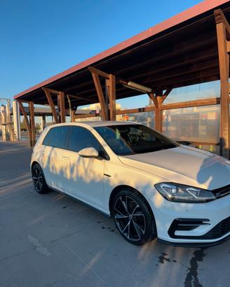 Volkswagen Golf 7.5  5p 1.6 tdi sport 115 cv