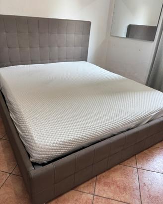 Letto matrimoniale contenitore con materasso