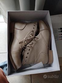 stivaletti nuovi beige n. 44