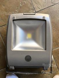 Faro a Led 50w più altro faro