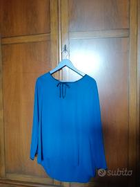 Camicia blu petrolio con profili raso nero