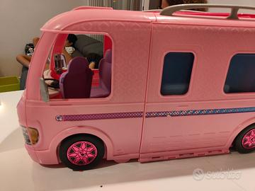 Barbie Camper dei Sogni con Piscina, Bagno, Cucina