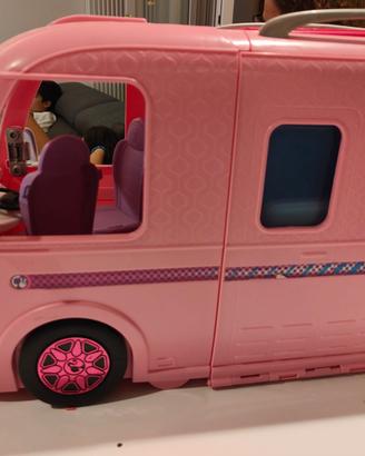 Barbie Camper dei Sogni con Piscina, Bagno, Cucina