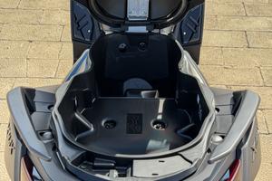 Xmax 300 Tech Max Ceramic Grey