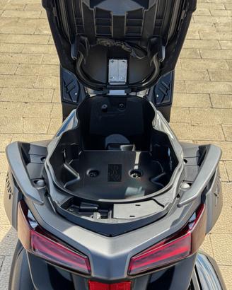 Xmax 300 Tech Max Ceramic Grey