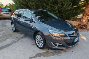 Opel Astra 1.4 Turbo 140CV Sports Tourer GPL Tech 