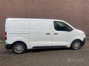Furgone opel vivaro 2.0 diesel 145 cv