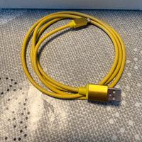 Cavo per ricaricare il telefono