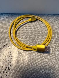 Cavo per ricaricare il telefono