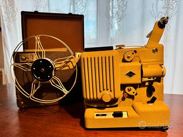 Proiettore Eumig per pellicola 8 mm