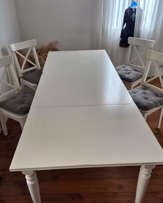Tavolo allungabile + 4 sedie e cuscini Ikea
