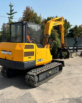 E189 ESCAVATORE KOMATSU PC40