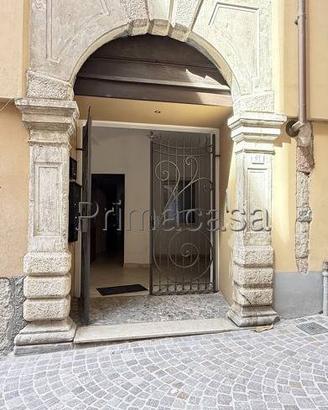 Immobile di 221 m² con 5 locali a Toscolano-Madern