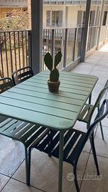 Tavolo balcone con 4 sedie