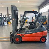 CARRELLO ELEVATORE ELETTRICO LINDE E 30