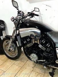 Yamaha vmax 1200
