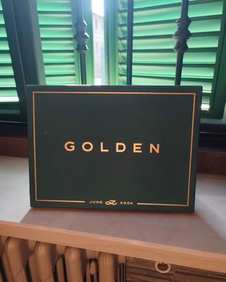 ALBUM GOLDEN JUNGKOOK 