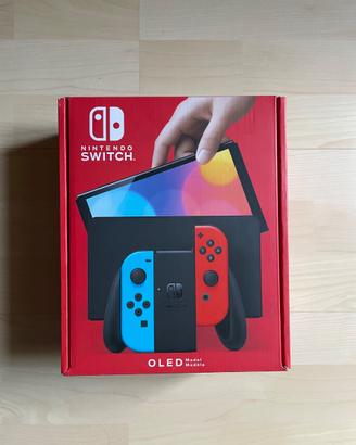 Nintendo Switch OLED ancora sigillata