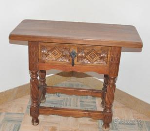 Consolle vintage in legno massello intagliato