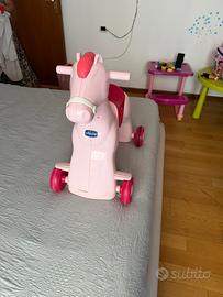 Cavallo giocattolo