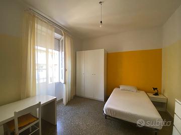 Camera con bagno privato in via Muroni (pressi)
