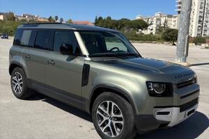 LAND ROVER Defender - 2023