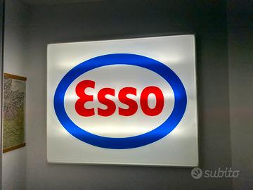 Insegna Esso