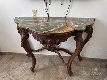 Elegante Console in Stile Barocco