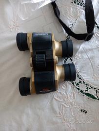 Binocolo marca Breaker Optical.  