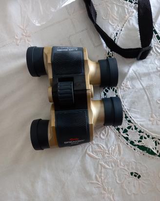 Binocolo marca Breaker Optical.  