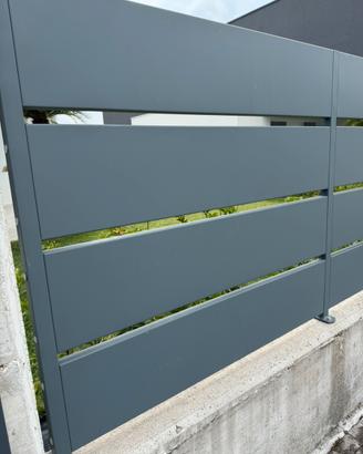RECINZIONE IN METALLO A DOGHE COMPONIBILE
