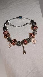 bracciale con torre Eiffel simile al pandora