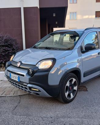 Fiat Panda 1.0 FireFly S&S Hybrid City Cross tua €