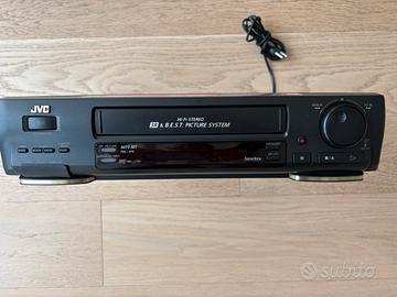 Videoregistratore JVC HR-J748