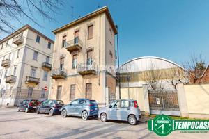 PALAZZINA INDIPENDENTE CON CORTILE PRIVATO - IDE