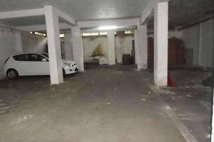 Box / Garage di 300 m² a Mondragone