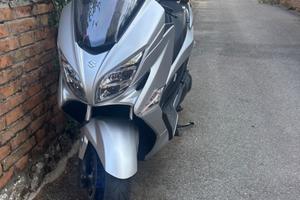 Suzuki Burgman 400
