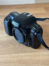 Nikon F50 appena revisionata